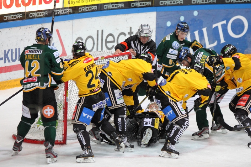 15.10.2013 - (Ilves-KalPa)