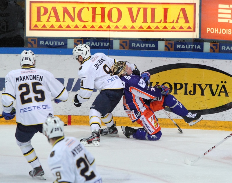 16.10.2013 - (Tappara-Blues)