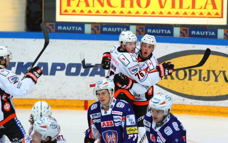 14.11.2013 - (Tappara-HPK)