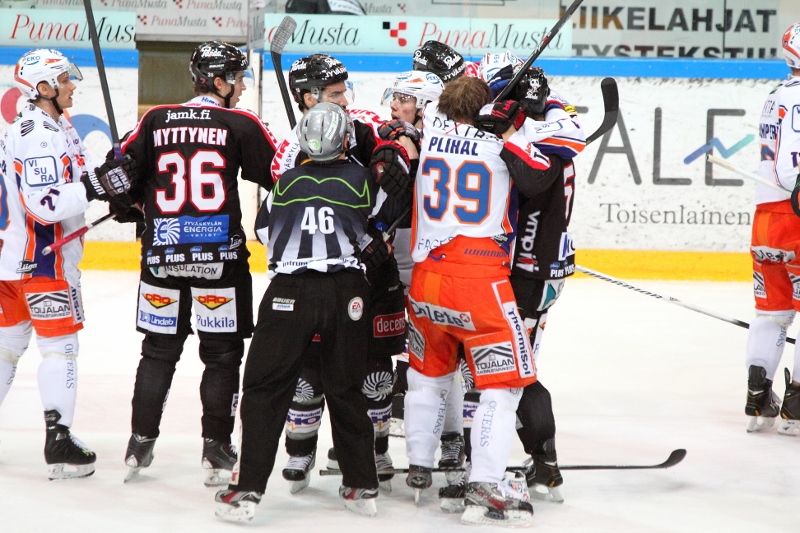 23.11.2013 - (Tappara-JYP)