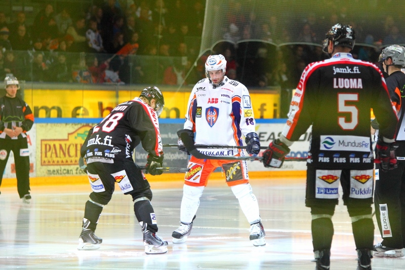 23.11.2013 - (Tappara-JYP)