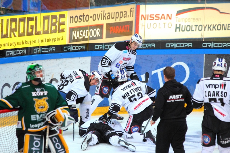 26.11.2013 - (Ilves-TPS)