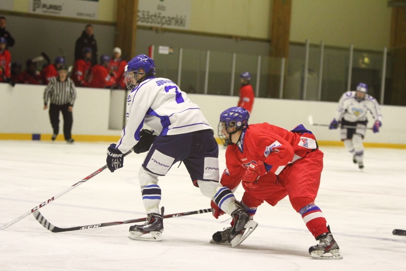 08.11.2013 - U17 FIN-CZE