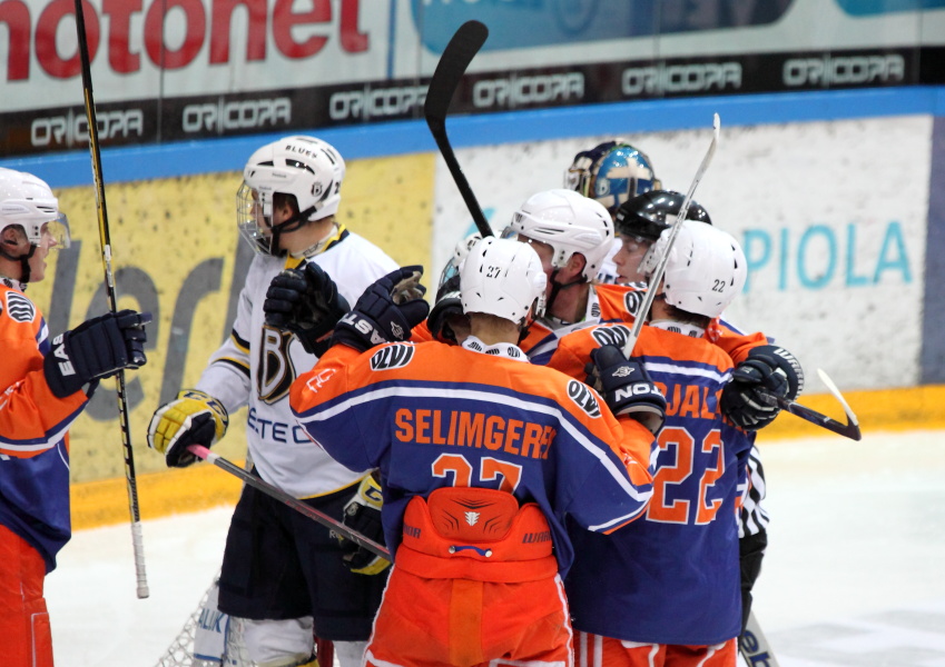 13.3.2013 - (Tappara A-Blues A)