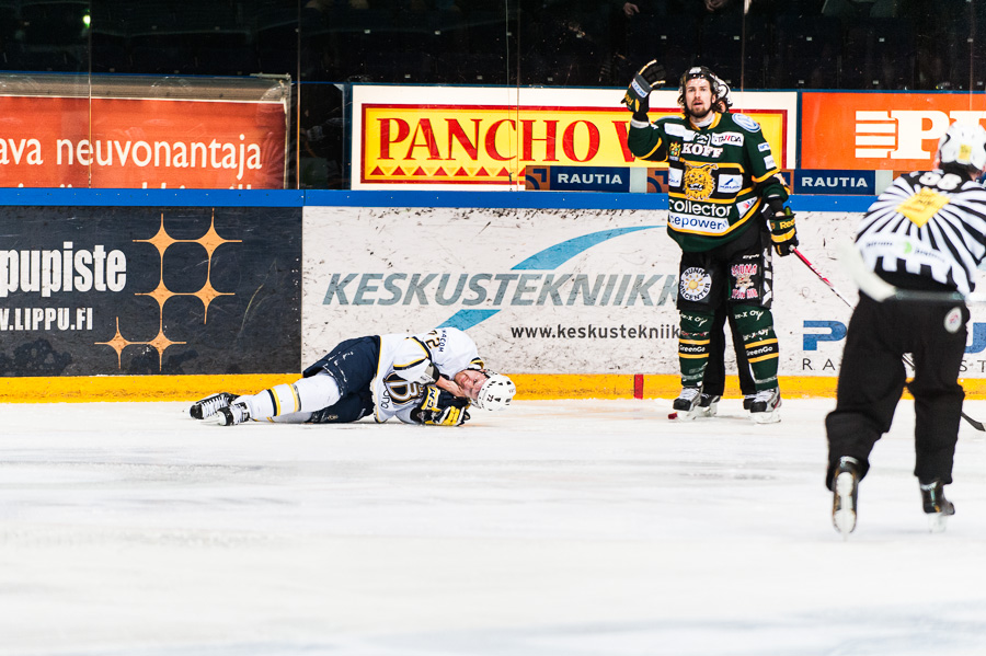 9.3.2013 - (Ilves-Blues)