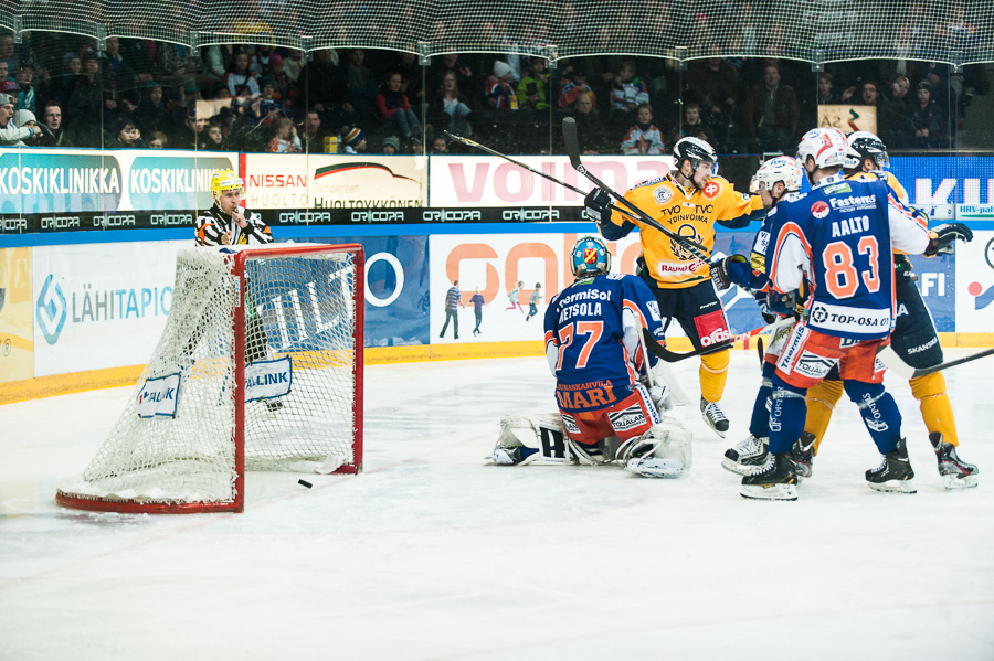 1.4.2013 - (Tappara-Lukko)