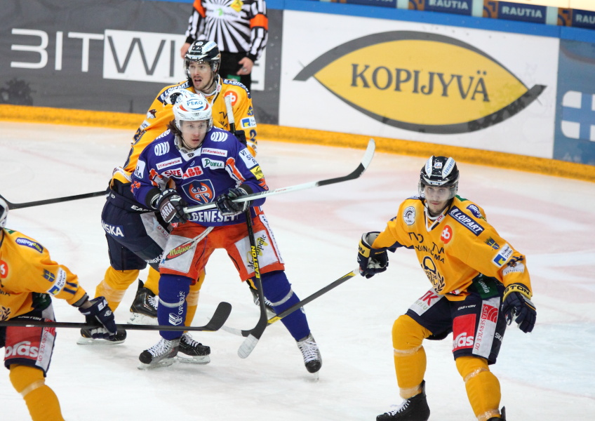 1.4.2013 - (Tappara-Lukko)