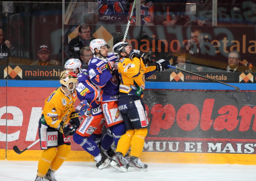 1.4.2013 - (Tappara-Lukko)