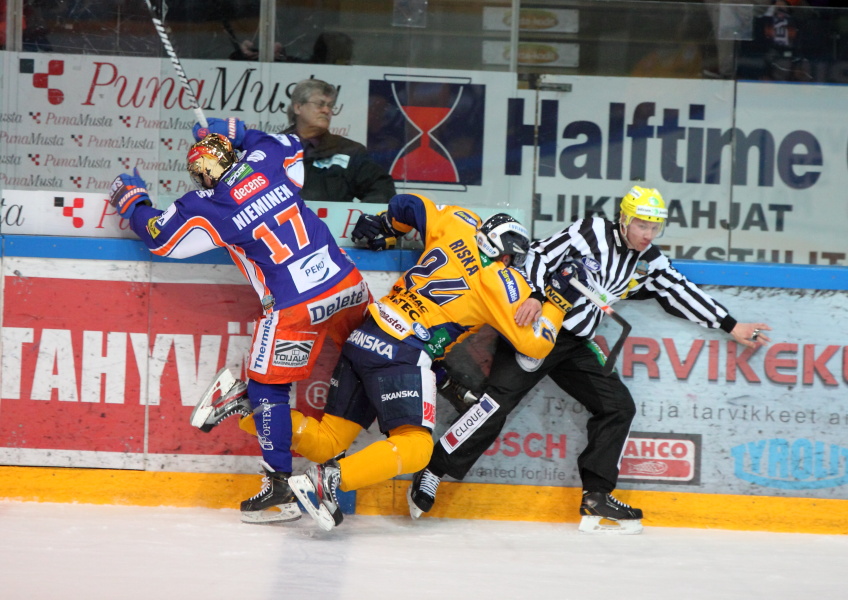 1.4.2013 - (Tappara-Lukko)