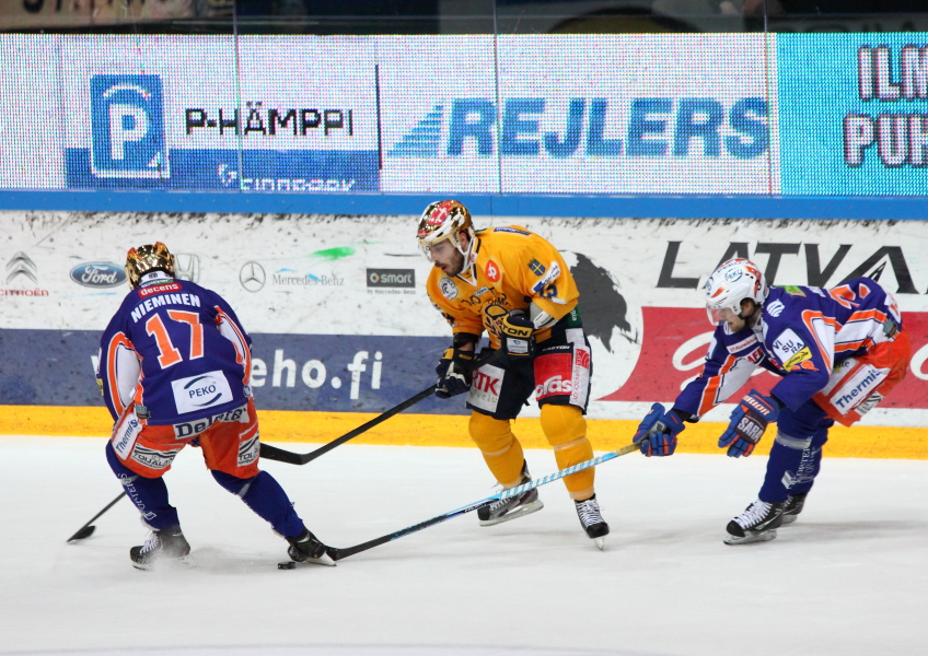 1.4.2013 - (Tappara-Lukko)