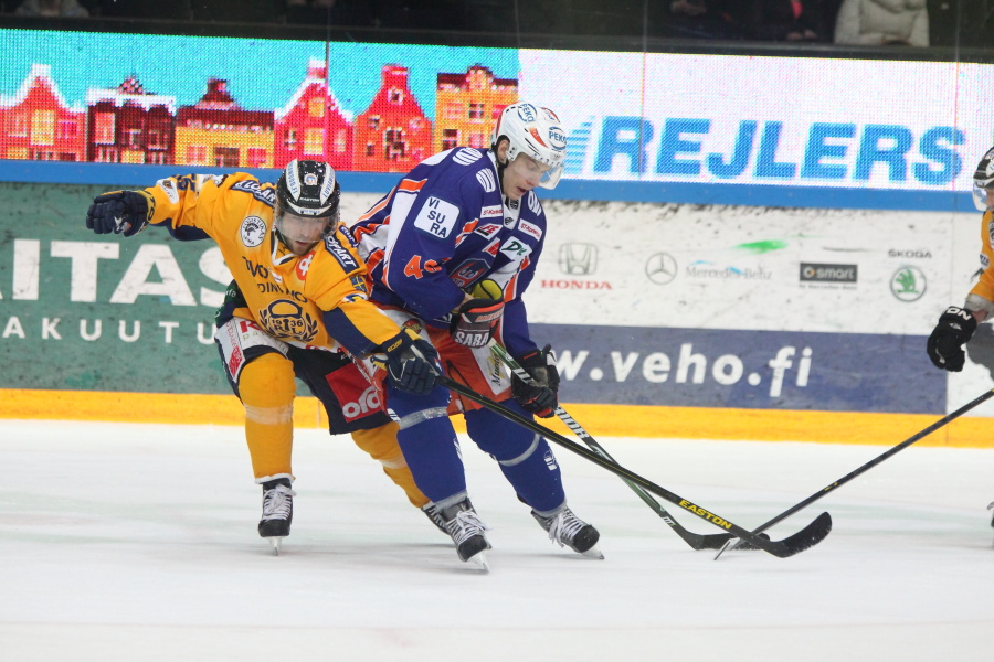 1.4.2013 - (Tappara-Lukko)