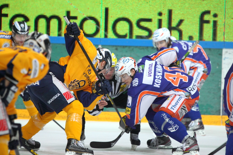 1.4.2013 - (Tappara-Lukko)