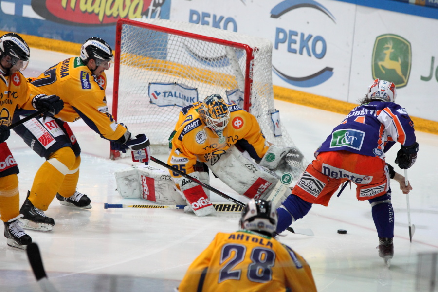 1.4.2013 - (Tappara-Lukko)