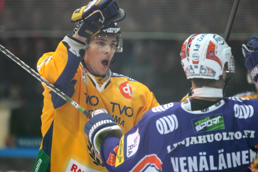 1.4.2013 - (Tappara-Lukko)