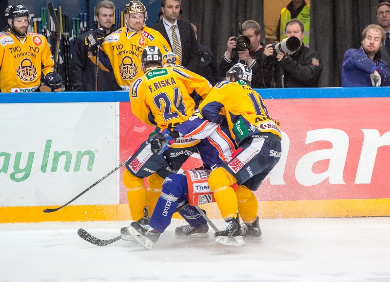 9.4.2014 - (Tappara-Lukko)