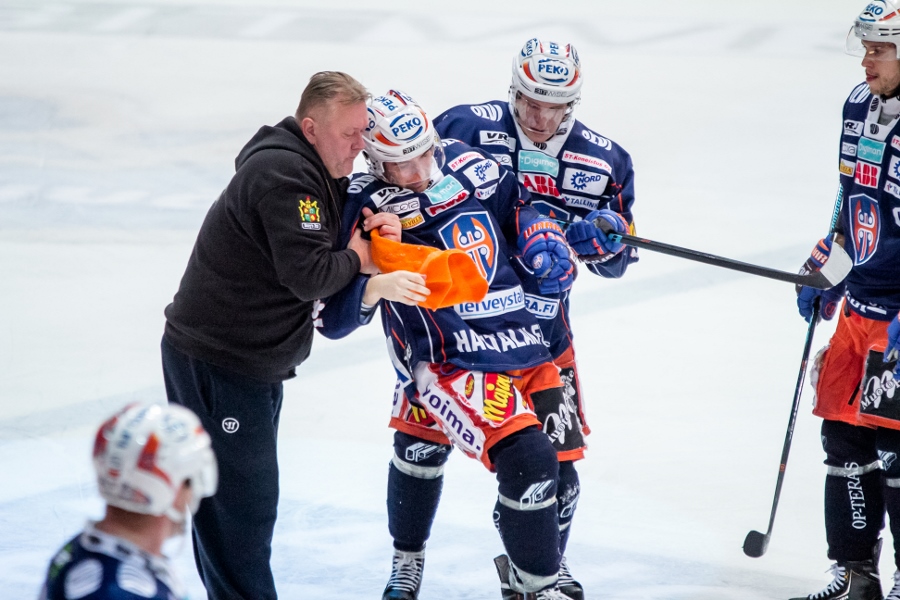 9.1.2015 - (Tappara-SaiPa)