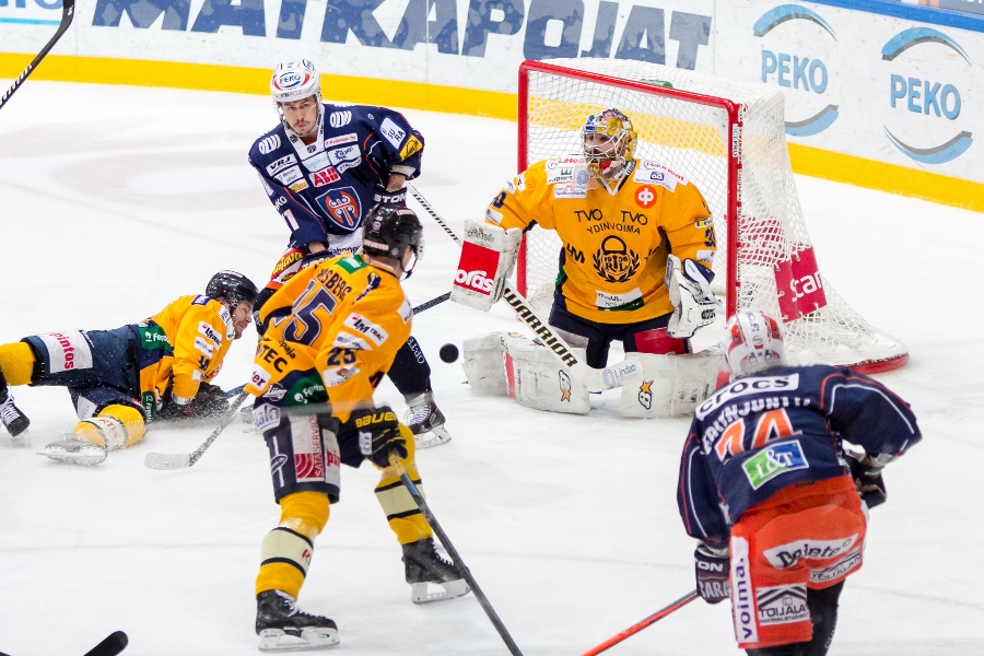 10.4.2015 - Tappara-Lukko