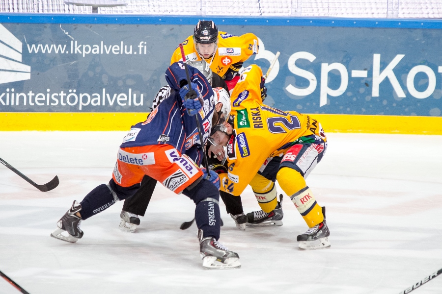 10.4.2015 - Tappara-Lukko