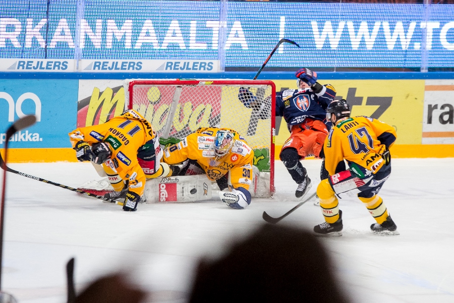 10.4.2015 - Tappara-Lukko