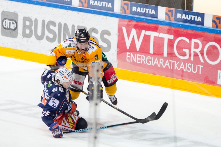 10.4.2015 - Tappara-Lukko