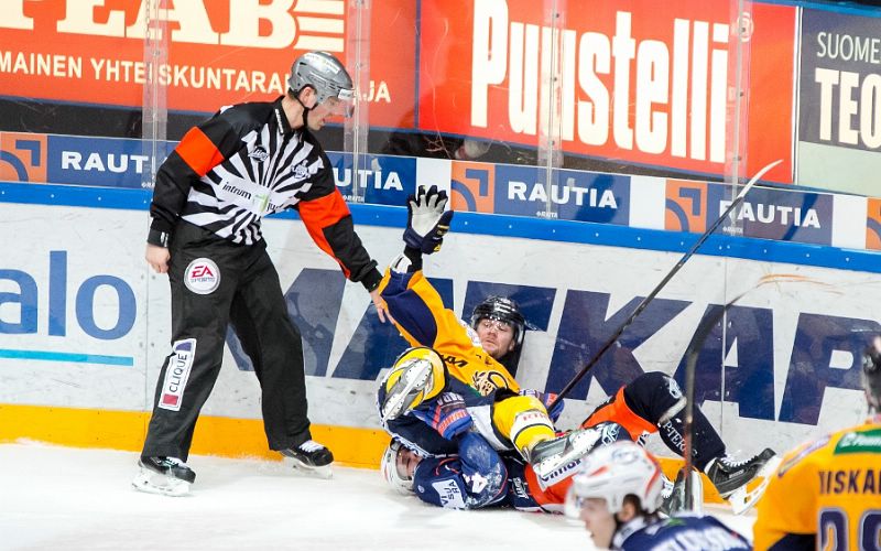 6.4.2015 - Tappara-Lukko