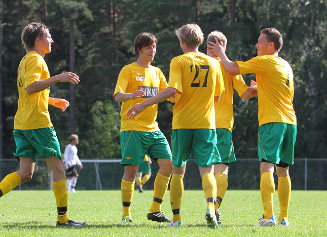 21.8.2011 - (Musan Salama-Ilves)