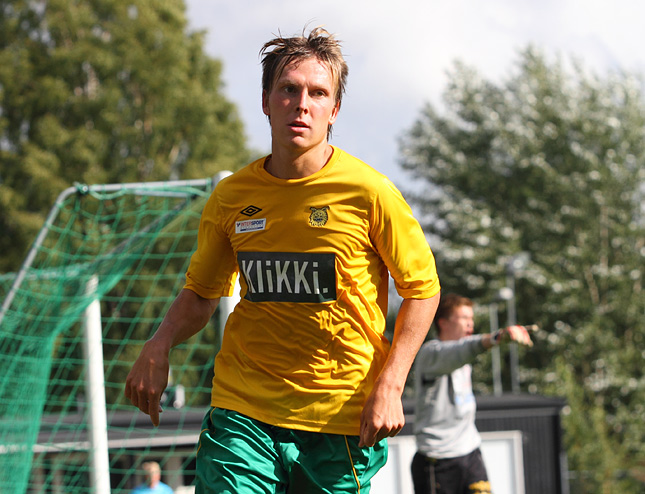 21.8.2011 - (Musan Salama-Ilves)