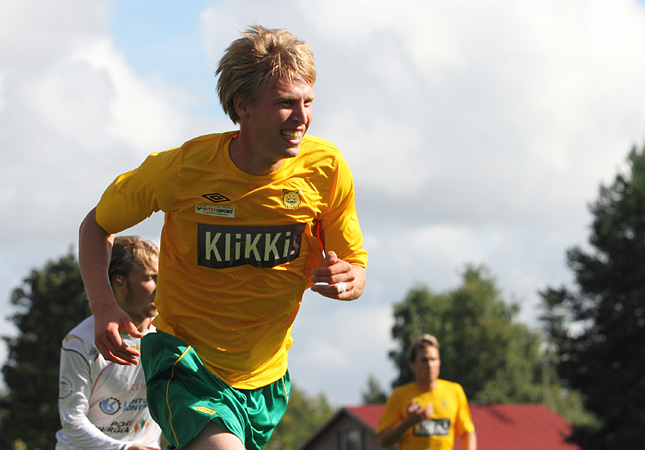 21.8.2011 - (Musan Salama-Ilves)