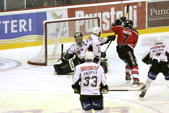 24.9.2005 - (Ässät-TPS)