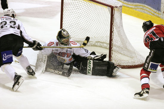 24.9.2005 - (Ässät-TPS)