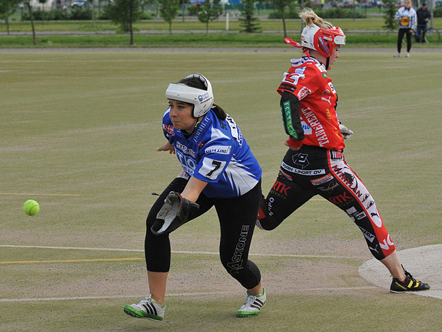 22.6.2011 - (Turku-Pesis N-Pesäkarhut N)