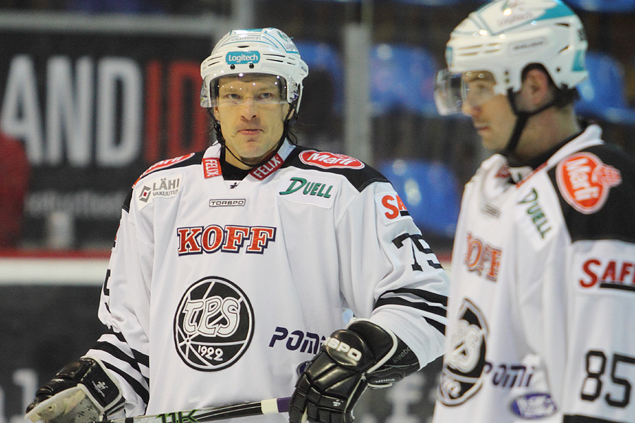 7.10.2011 - (Ässät-TPS)