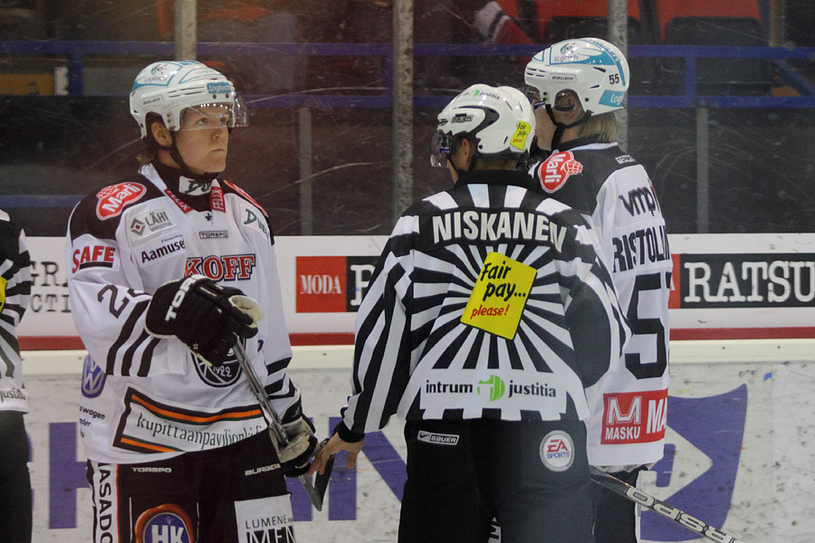 7.10.2011 - (Ässät-TPS)