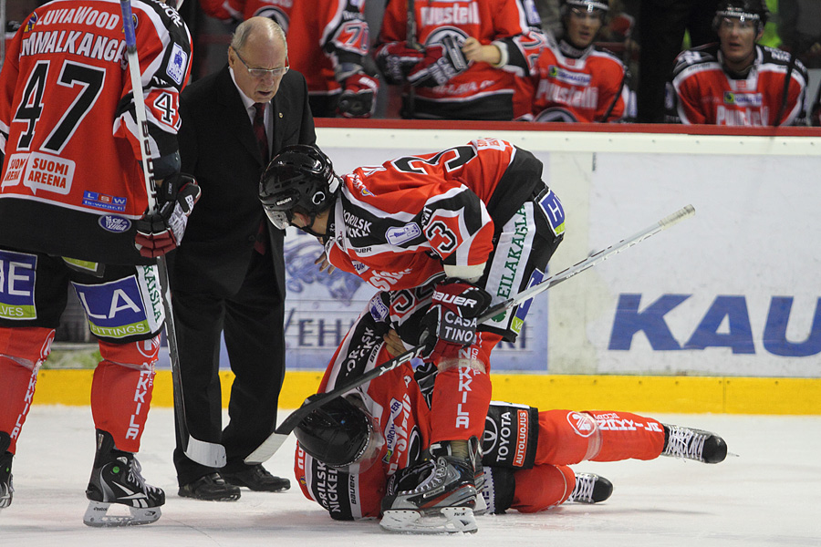 7.10.2011 - (Ässät-TPS)