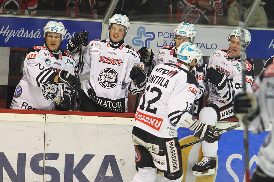 7.10.2011 - (Ässät-TPS)