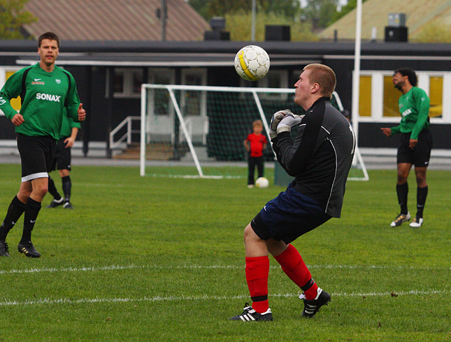 28.5.2011 - (Musan Salama-Tikkurilan Palloseura)