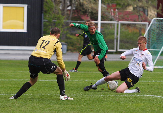 28.5.2011 - (Musan Salama-Tikkurilan Palloseura)