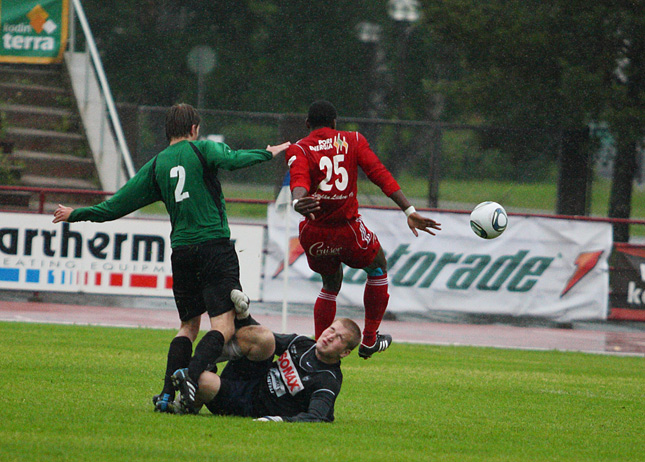 19.6.2011 - (FC Jazz-Tikkurilan Palloseura)