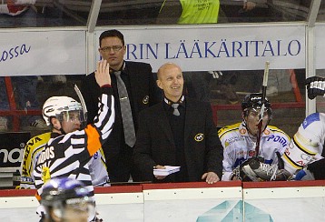 Matti Alatalo sai v�isty� teht�v�st��n.Arkistokuva: Kari Saha / UrheiluOulu