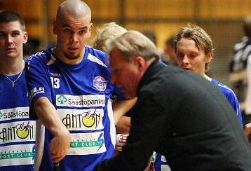 Ville Vahtera palaa FBT:n riveihin loppukaudeksi.Arkistokuva: Kari Saha / UrheiluPori