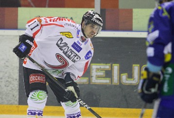 Eric Perrin ratkaisi JYPin mestaruuden.Arkistokuva: Kari Saha / UrheiluJyv�skyl�
