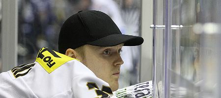 Tarkki sivussa kuukauden loukkaantumisen vuoksi