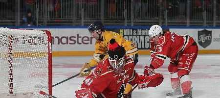 Niklas Rubin Kärppien maalinsuulle