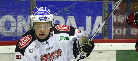 Marko Kivenmäki Ässien A-nuorten valmennusryhmään