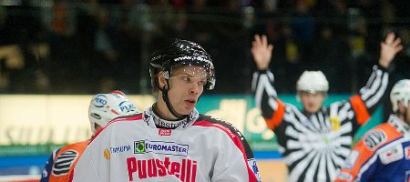 Mika Niemi Kärppien paitaan