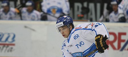 Sakari Salminen siirtyy IFK:hon - Lupaava hyökkääjä siirtyy Ässiin