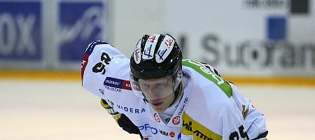 Kärppien hyökkäysosastoon uusia kiinnityksiä