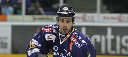 Steven Zalewski vahvistaa Ilveksen hyökkäystä