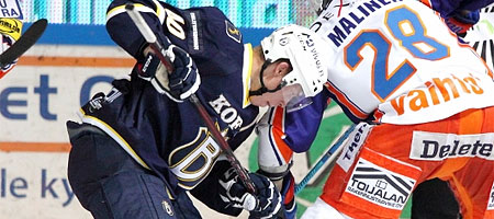 Niklas Andersson ja Olli Iisakka loppukauden mittaisiin sopimuksiin Espoo Bluesin kanssa