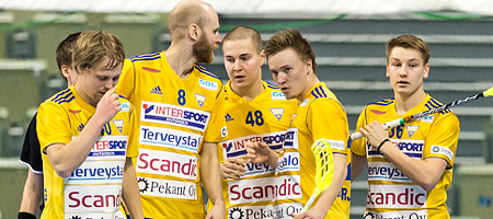 OLS Naisten paketti kasassa